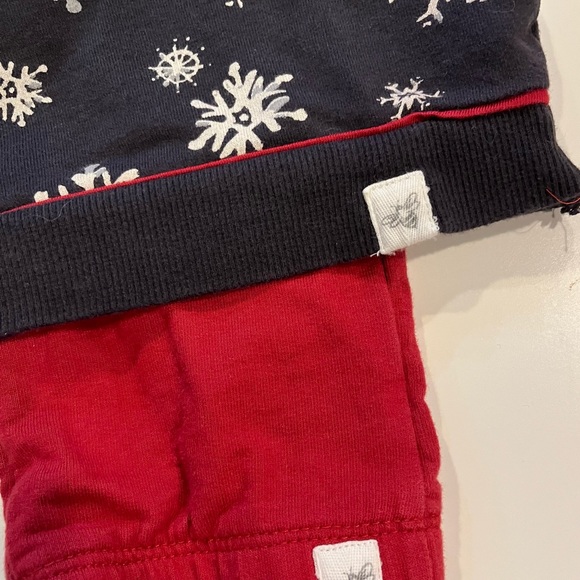 EUC 24mo Burt's bees baby winter outfit Christmas red pants and long sleeve - Picture 3 of 4